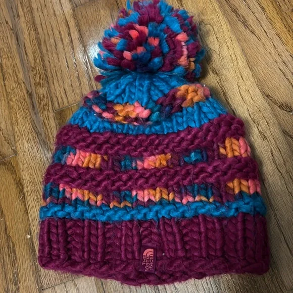 North Face Beanie - Picture 1 of 2